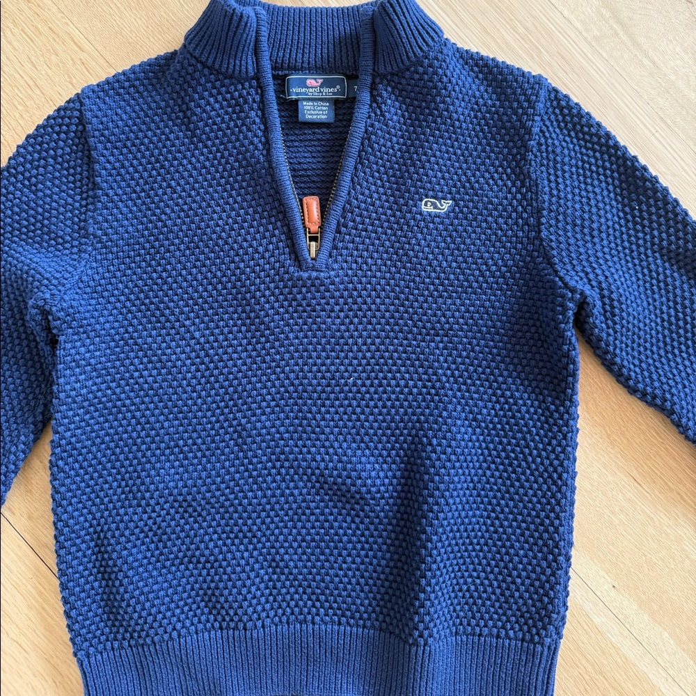 Vineyard Vines - 1/4 zip Sweater - Size 7.